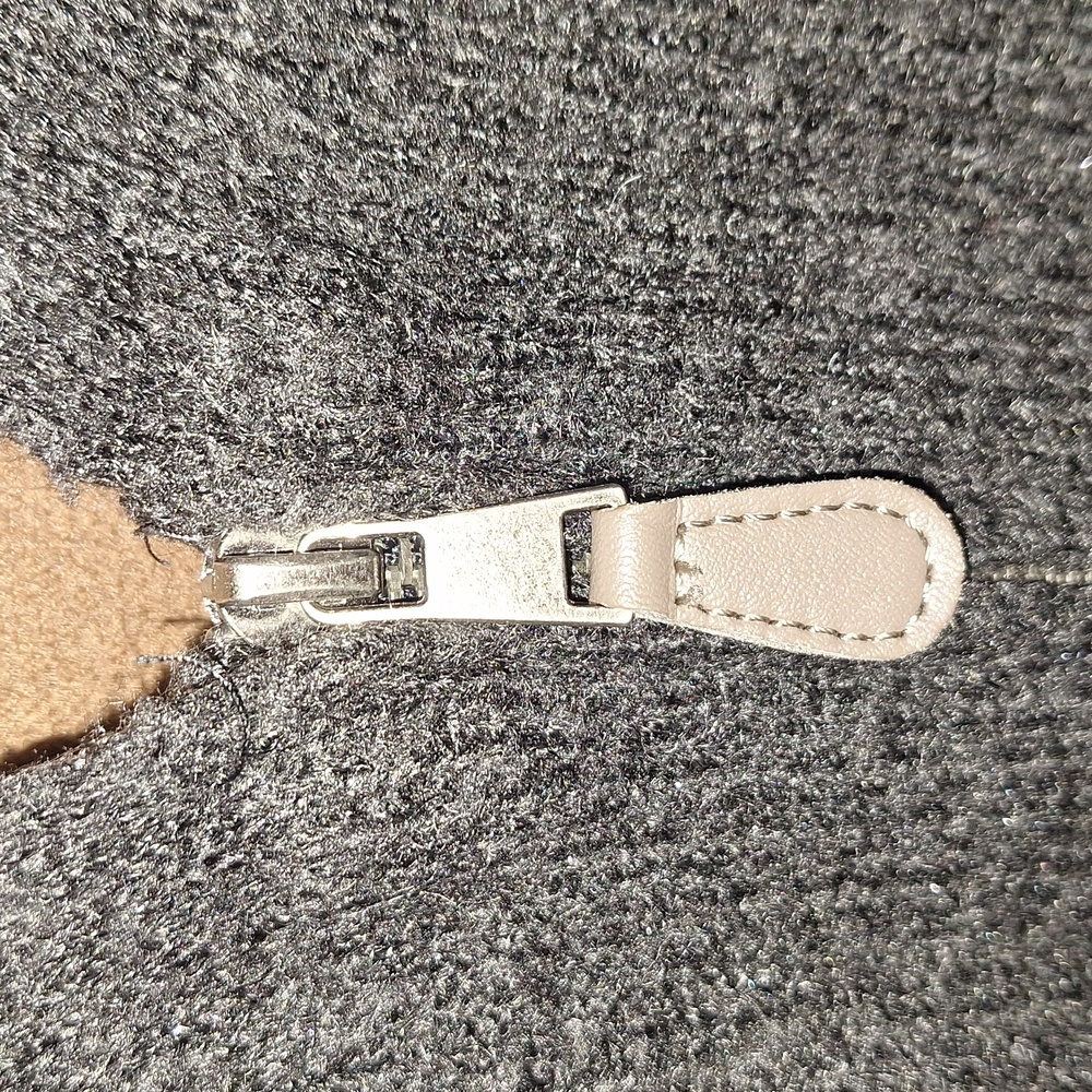 BKE Charcoal Knit Top - Picture 3 of 6